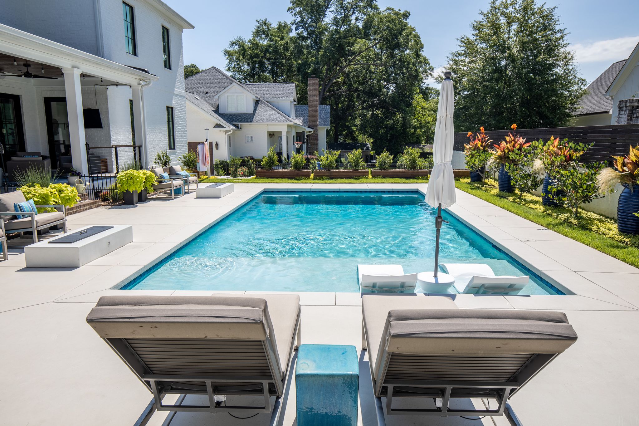 a rectangular swimming pool